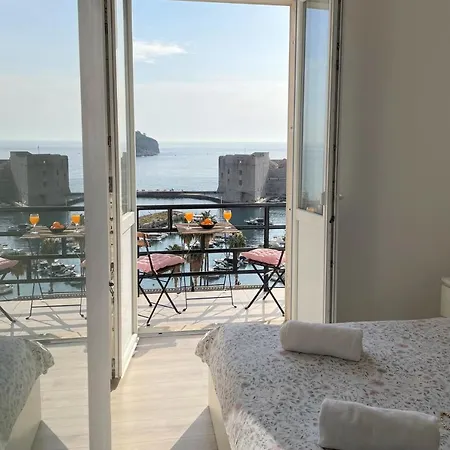 Perfect Balcony - Brizo *