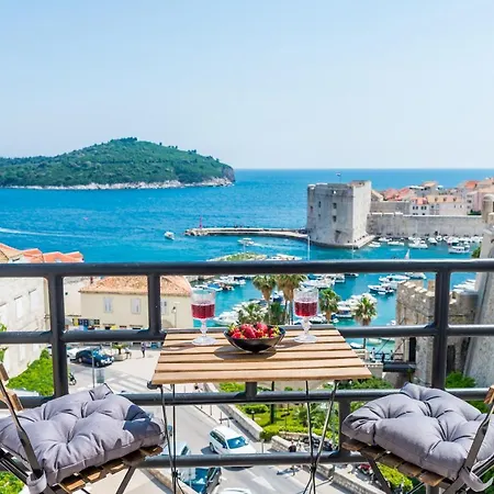 Perfect Balcony - Brizo *