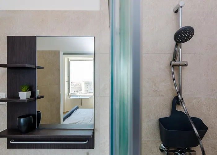 Perfect Balcony - Brizo Appartement *